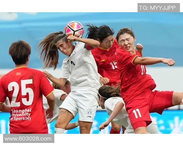 意大利女队与俄罗斯女队的精彩对决展现足球魅力与团队精神